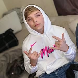 Meet your Posher, Cole